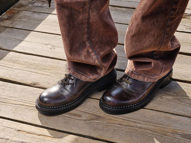 Women's shoes