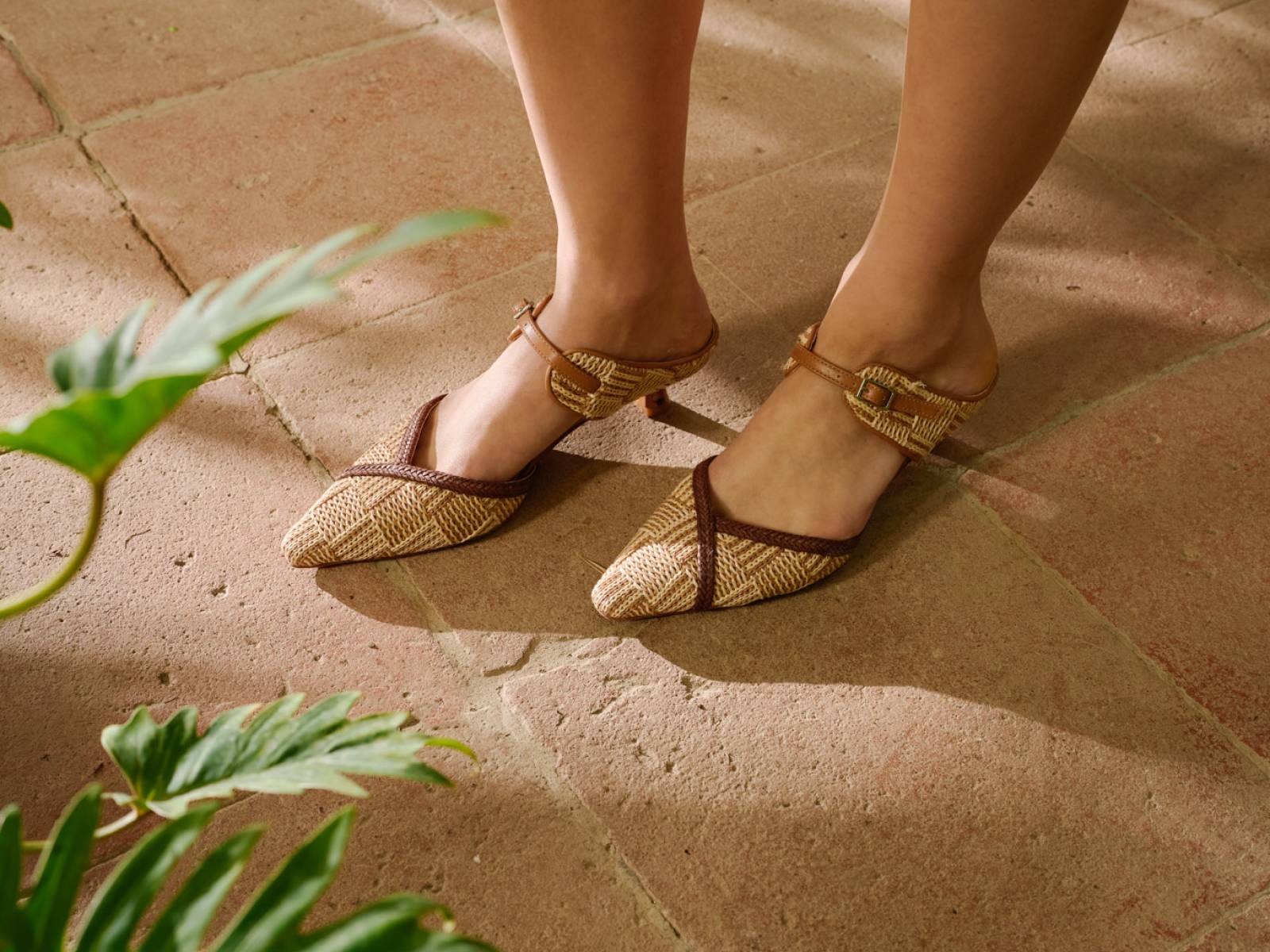 Women's shoes